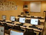 AULA 2: Aula totalmente equipada e informatizada para impartir los permisos profesionales  clase C (camión pesado) y clase C+E (vehículo articulado)     